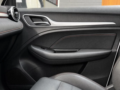 MG ZS 1.0T Luxury