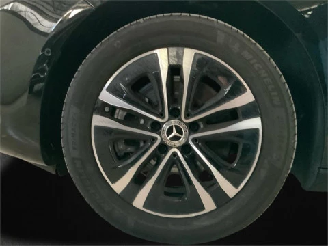 Mercedes-Benz Clase A 250 e Sedán
