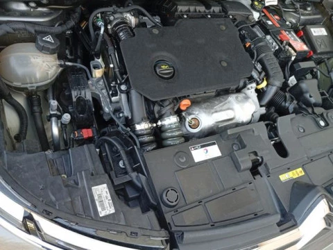 Citroën C4 BlueHDi 130 S&S EAT8 Feel Pack