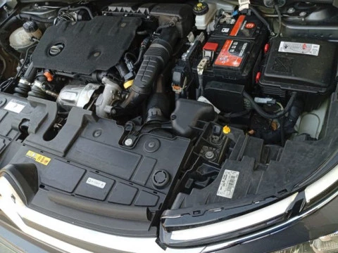 Citroën C4 BlueHDi 130 S&S EAT8 Feel Pack