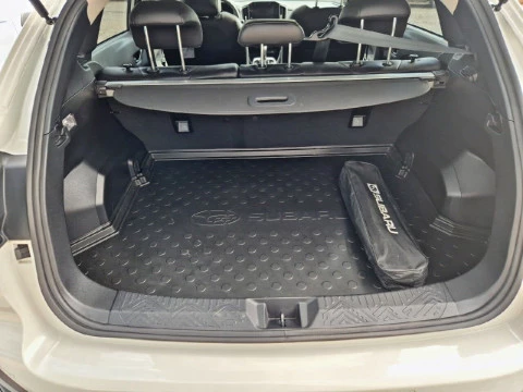Subaru crosstrek 2.0i Hybrid CVT Touring