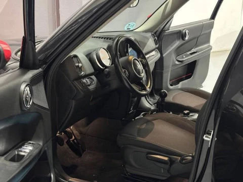 MINI Countryman One
