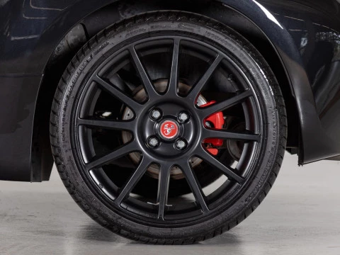 Abarth 500 595 Competizione 1.4 16v T-Jet 132kW E6