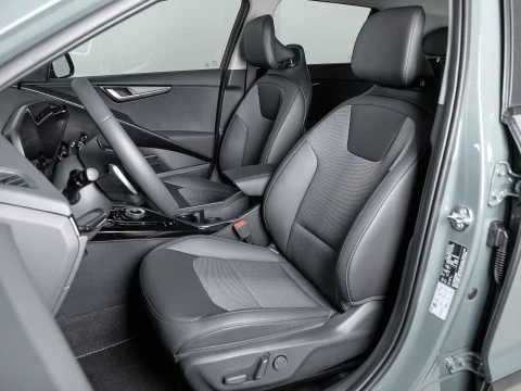 Kia Niro 1.6 GDi HEV 102kW (139CV) Drive