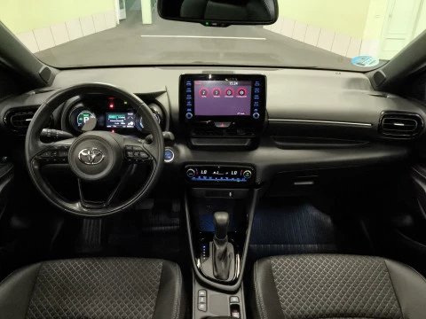 Toyota Yaris 1.5 120H Style Plus 85 kW (116 CV)