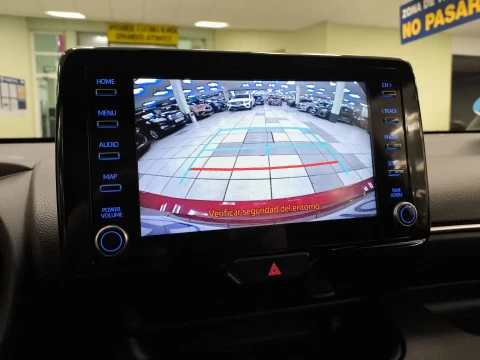 Toyota Yaris 1.5 120H Style Plus 85 kW (116 CV)