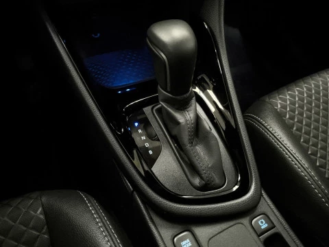 Toyota Yaris 1.5 120H Style Plus 85 kW (116 CV)