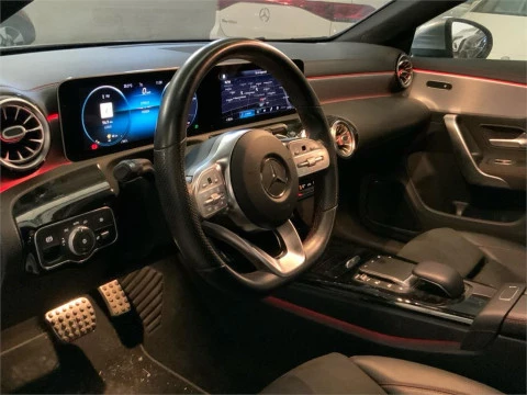 Mercedes-Benz CLA 200 D DCT
