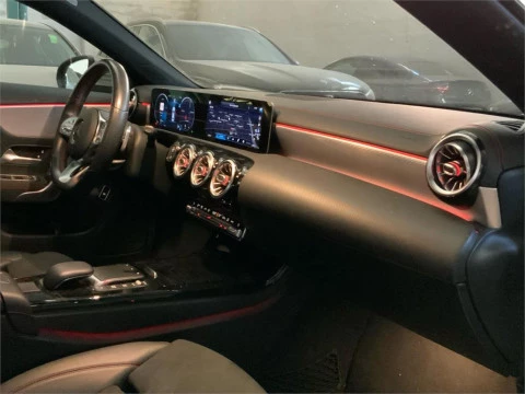 Mercedes-Benz CLA 200 D DCT