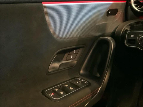 Mercedes-Benz CLA 200 D DCT