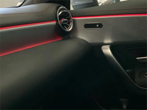 Mercedes-Benz CLA 200 D DCT