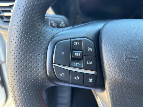 Ford Kuga ST LINE X 2.5 FHEV AWD AUTO 5P