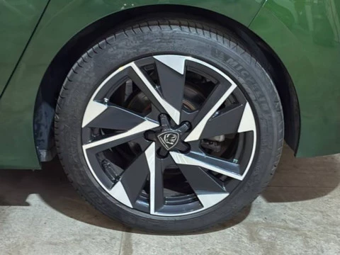 Peugeot 308 5P Allure PureTech 130 S&S MAN