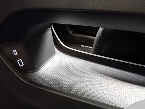 EBRO S800 1.6 TGDI Luxury 7 DCT