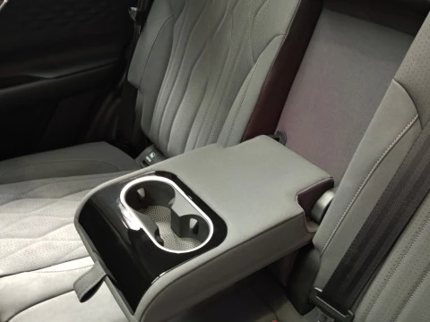 EBRO S800 1.6 TGDI Luxury 7 DCT