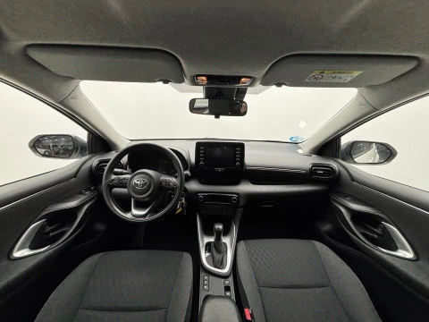 Toyota Yaris 1.5 120H Business Plus