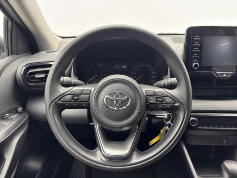 Toyota Yaris 1.5 120H Business Plus