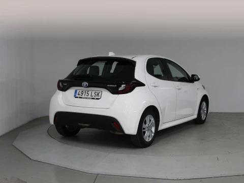 Toyota Yaris 1.5 120H Business Plus