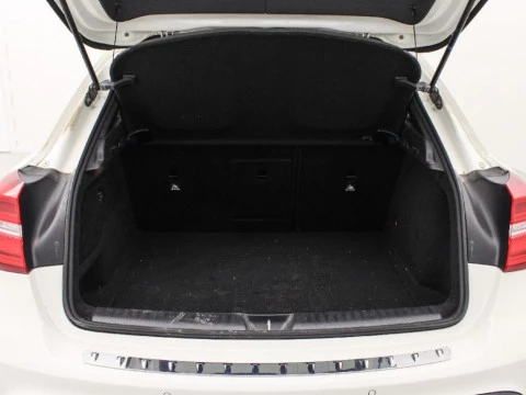 Mercedes-Benz Clase GLA GLA 200 D AUT.