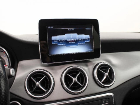 Mercedes-Benz Clase GLA GLA 200 D AUT.