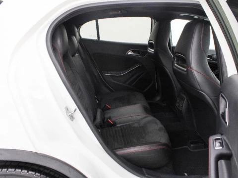 Mercedes-Benz Clase GLA GLA 200 D AUT.
