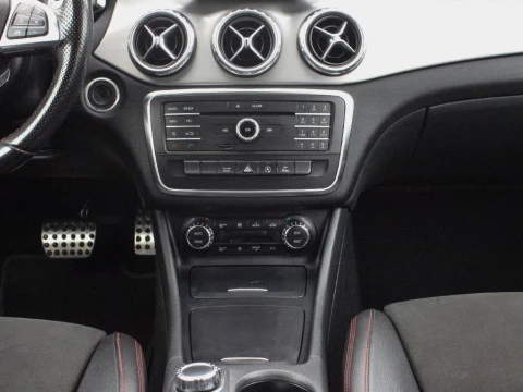 Mercedes-Benz Clase GLA GLA 200 D AUT.