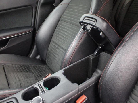 Mercedes-Benz Clase GLA GLA 200 D AUT.