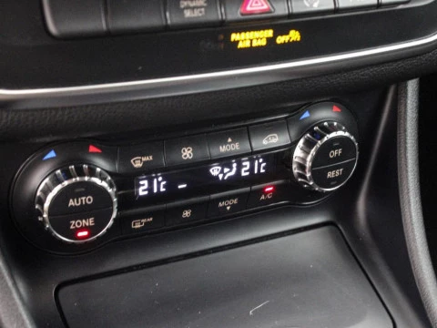 Mercedes-Benz Clase GLA GLA 200 D AUT.