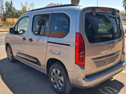 Opel Combo 1.5 GS BHDI 130CV AT8
