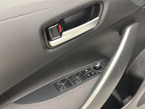Toyota Corolla 1.8 125 Hibrido Active Tech E-CVT 90 kW (122 CV)