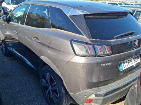 Peugeot 3008 Hybrid 225 e-EAT8 Allure Pack