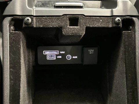 Land Rover Discovery Sport 2.0L TD4 HSE 4x4 132 kW (180 CV)