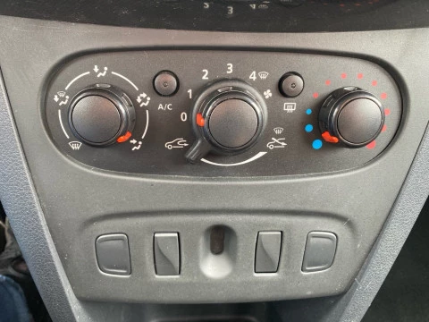 Dacia Sandero Stepway Comfort TCE 66kW (90CV) - 18