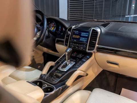 Porsche Cayenne S E-hybrid