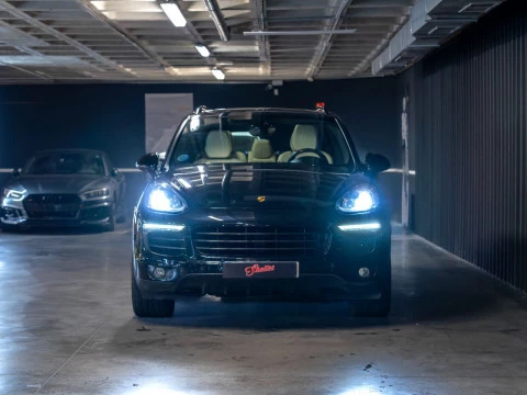 Porsche Cayenne S E-hybrid