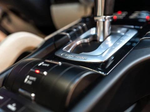 Porsche Cayenne S E-hybrid