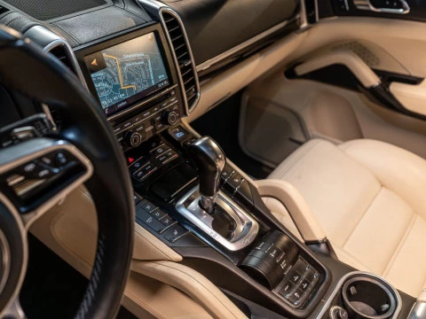 Porsche Cayenne S E-hybrid