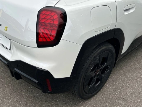 MINI Aceman SE 160 kW (218 CV)
