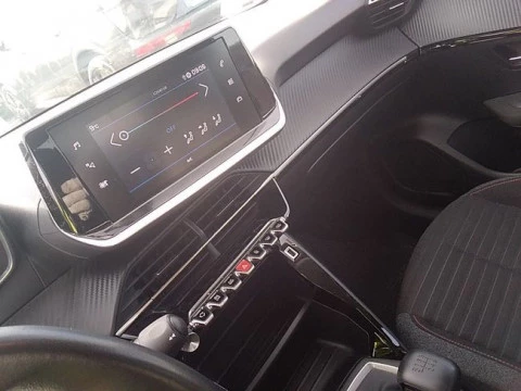 Peugeot 208 BlueHDi 73kW (100CV) Active