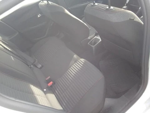 Peugeot 208 BlueHDi 73kW (100CV) Active