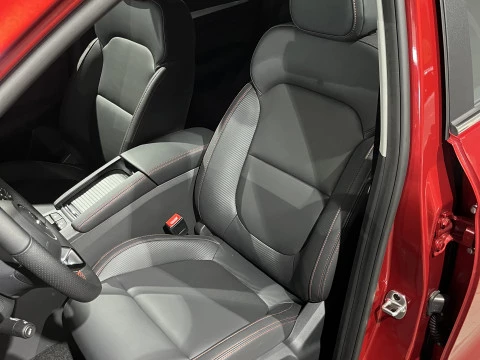 MG ZS EV Long Range Luxury 72kWh - Rojo