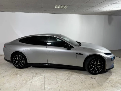 XPENG P7 Performance AWD