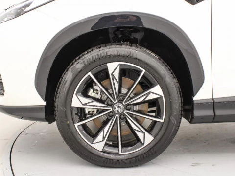 MG HS HEV 1.5 HEV EHS HYBRID+ 224 LUXURY 224 5P