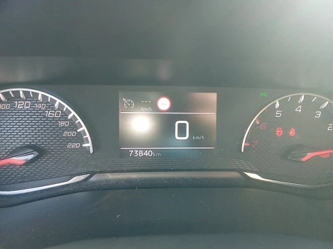 Peugeot 2008 Active Pack BlueHDI 81kW (110CV)