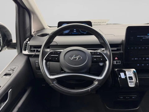 Hyundai Staria 2.2 CRDI Tecno 9S