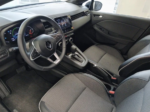 Renault Clio Techno full hybrid E-Tech 145 (103Kw)