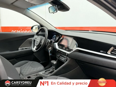 Kia Niro 1.6 GDi HEV 104kW (141CV) Concept