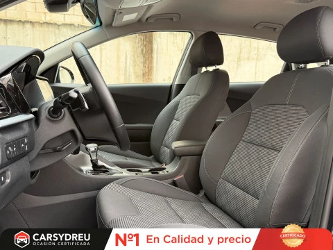 Kia Niro 1.6 GDi HEV 104kW (141CV) Concept