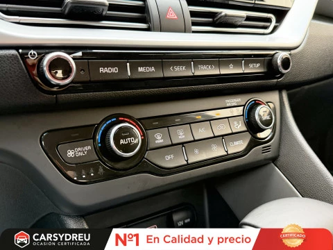 Kia Niro 1.6 GDi HEV 104kW (141CV) Concept