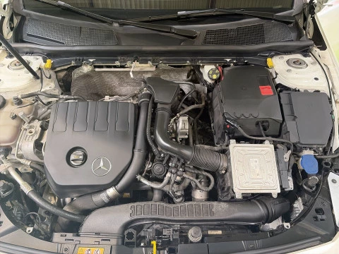 Mercedes-Benz Clase A 200 120 kW (163 CV)